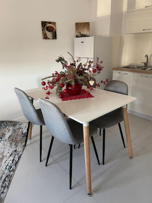 Spacious In Luxury Apartament